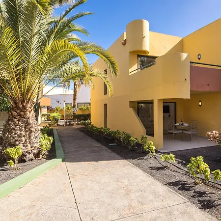 Home2book Cozy With Pool & Gym, Corralejo Apartment La Oliva