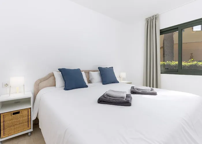 Home2book Poolside & Terrace Retreat, Corralejo Apartamento